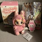 labubu-the-monster-exciting-macaron-blind-box-schluesselanhaenger-303.jpg